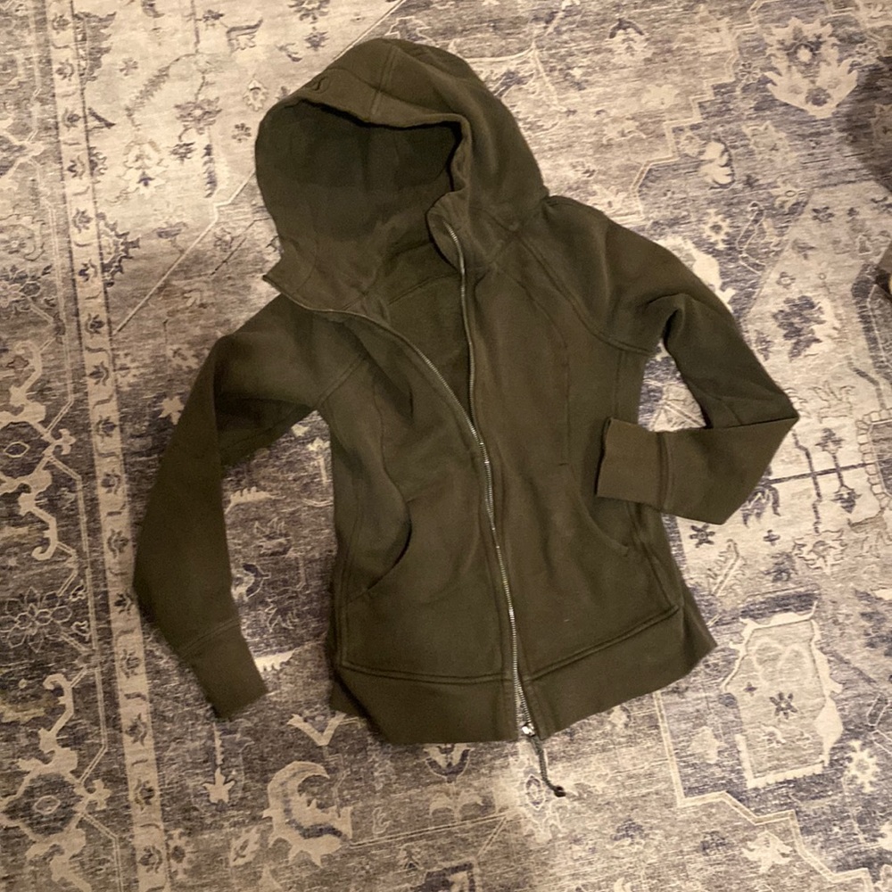 Lululemon Scuba